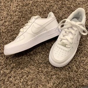 Boys Nike Air Force 1 size 4